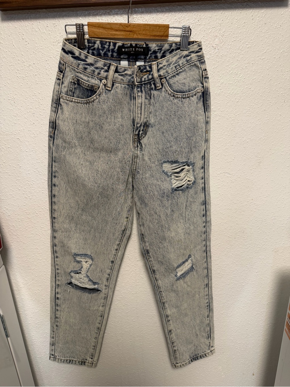 White Fox Boutique Light Wash Distressed Boyfriend Jeans
